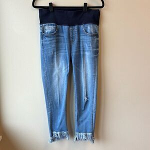 M. Rena jeans medium Frayed Hem Cropped High Waist Jeans